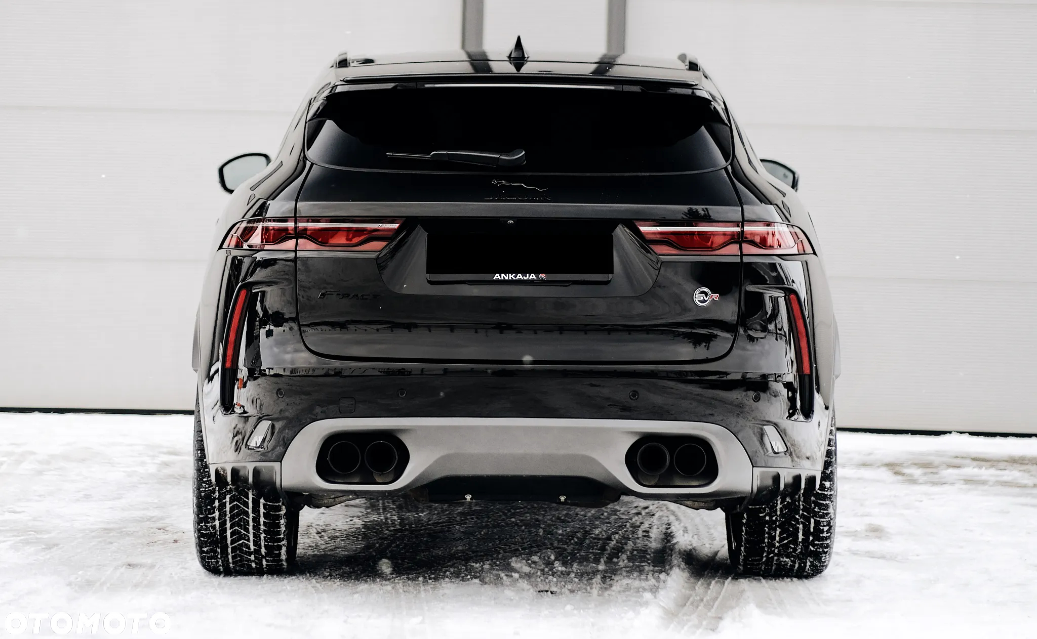 Jaguar F-Pace 5.0 V8 P550 AWD SVR - 2