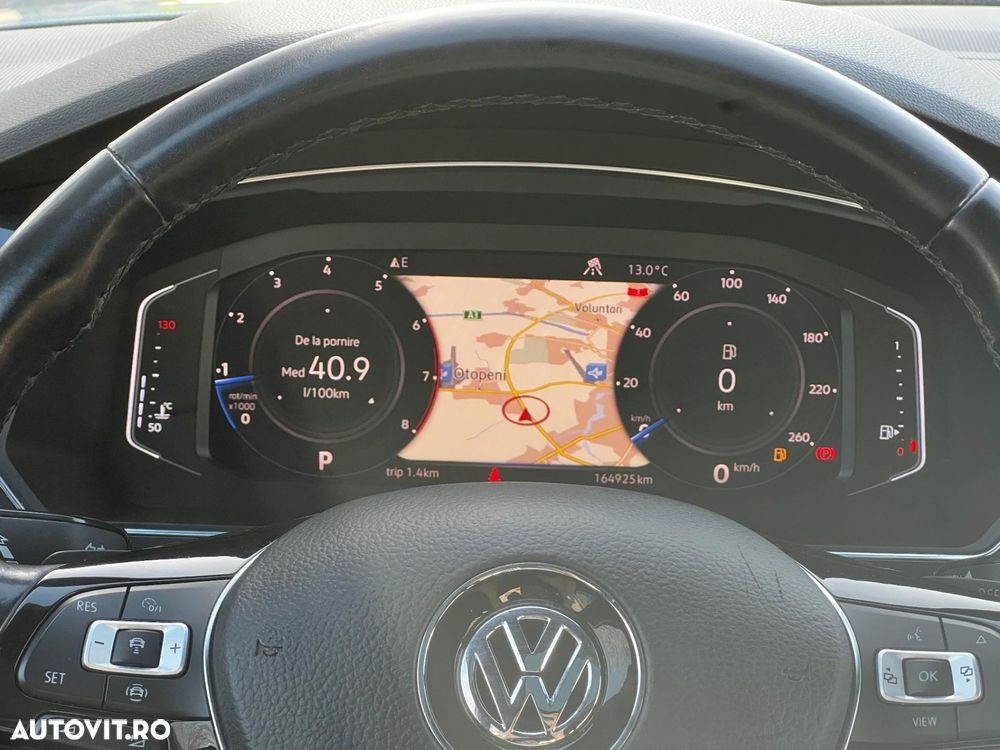 Volkswagen Tiguan - 23