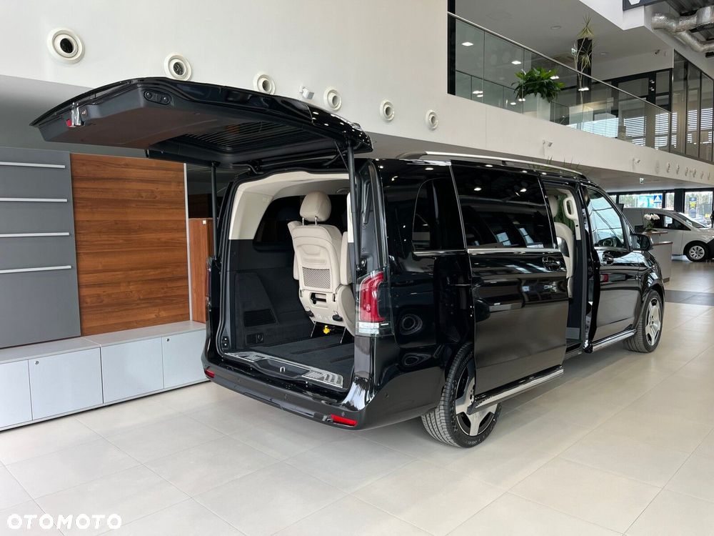 Mercedes-Benz Klasa V - 9