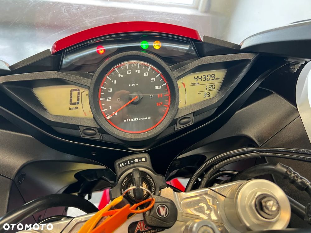 Honda VFR - 21