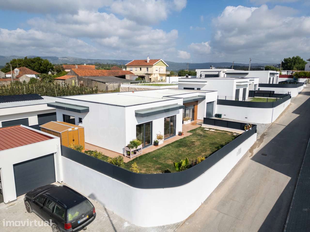 Moradia T3 térrea de Arquitectura Contemporânea - Grande imagem: 5/37