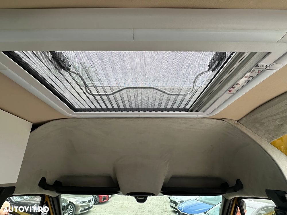 Mercedes-Benz Sprinter - 25