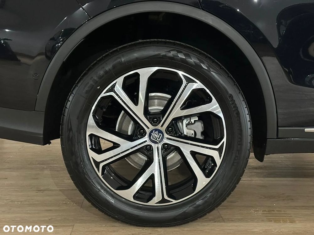 BYD Tang Flagship - 9