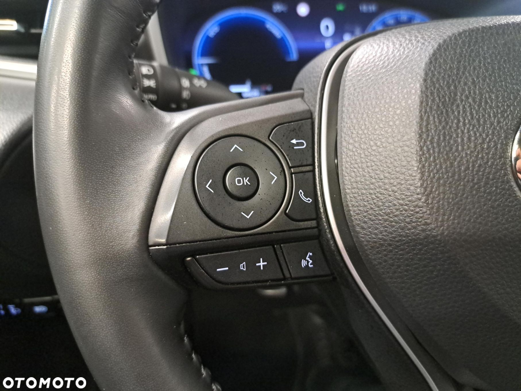 Toyota Corolla Cross 2.0 Hybrid Comfort - 22