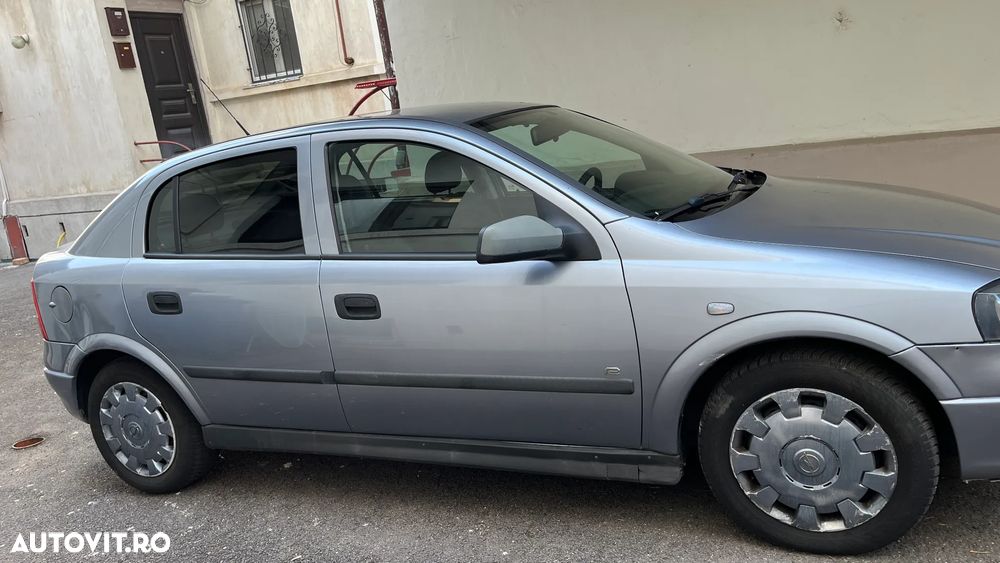Opel Astra Classic 1.4i - 16