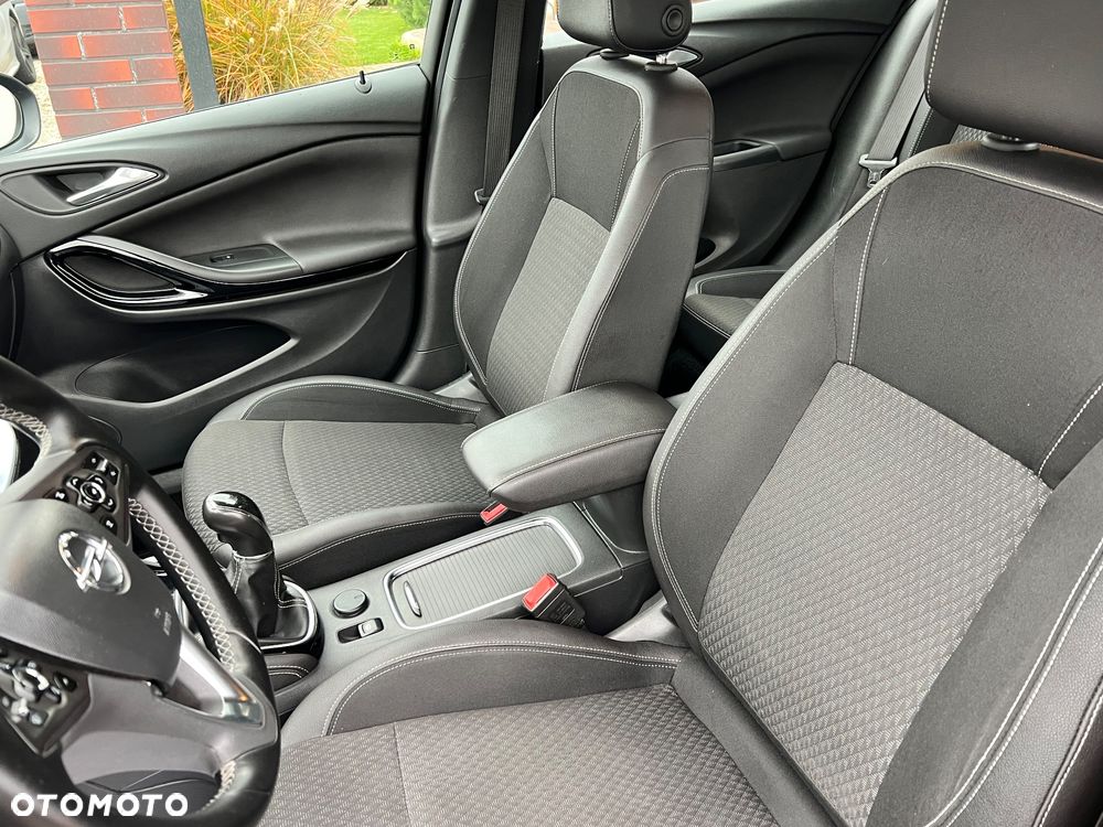 Opel Astra 1.4 Turbo Start/Stop Sports Tourer Innovation - 20