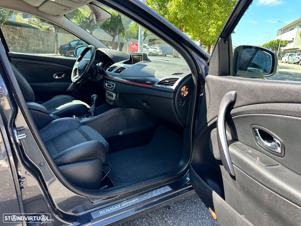 Renault Mégane Sport Tourer 1.5 dCi GT Line SS - 39