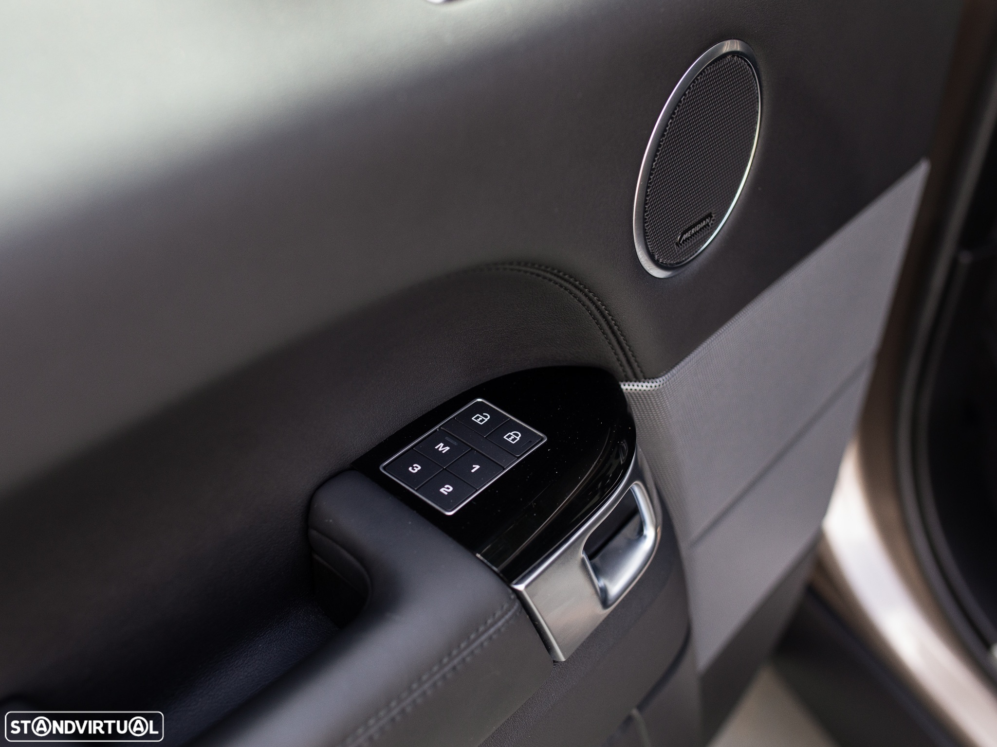 Land Rover Range Rover Sport P440e Hybrid Dynamic HSE - 26