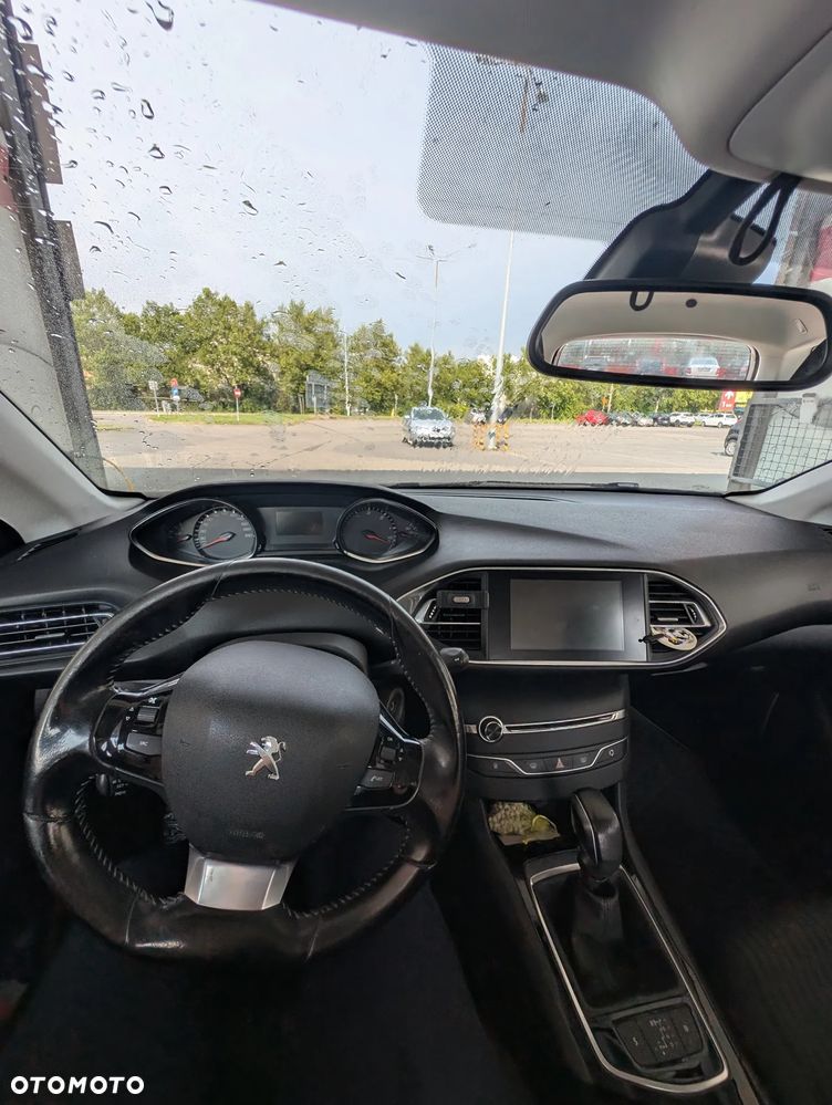 Peugeot 308 1.6 BlueHDi Active S&S EAT6 - 11