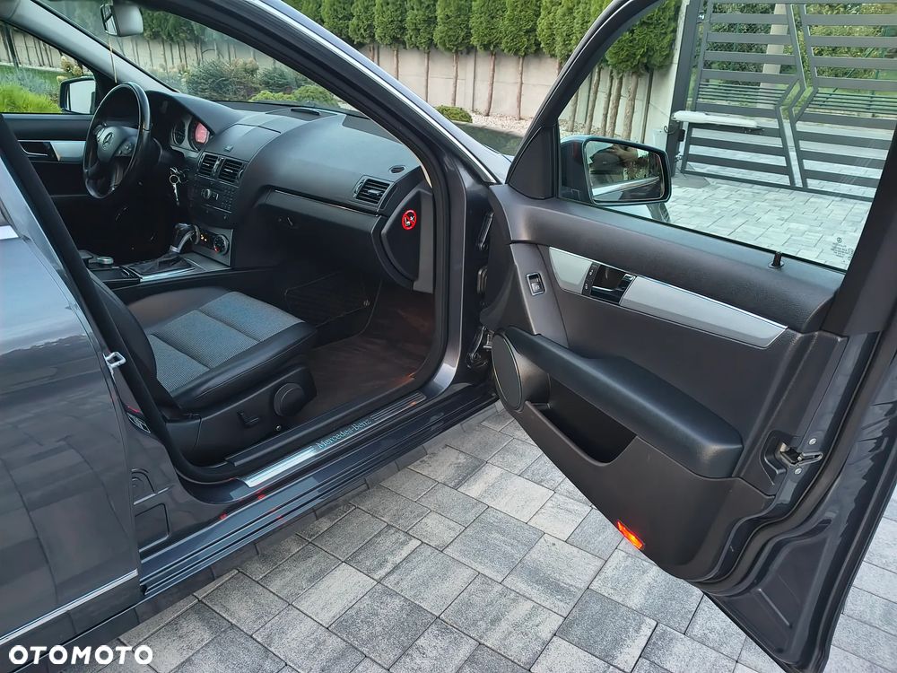 Mercedes-Benz Klasa C 180 Kompressor Automatik BlueEFFICIENCY Avantgarde - 16