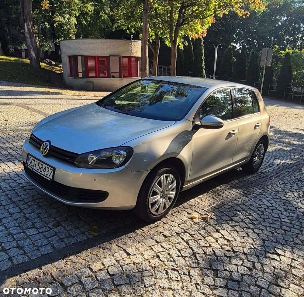 Volkswagen Golf - 2