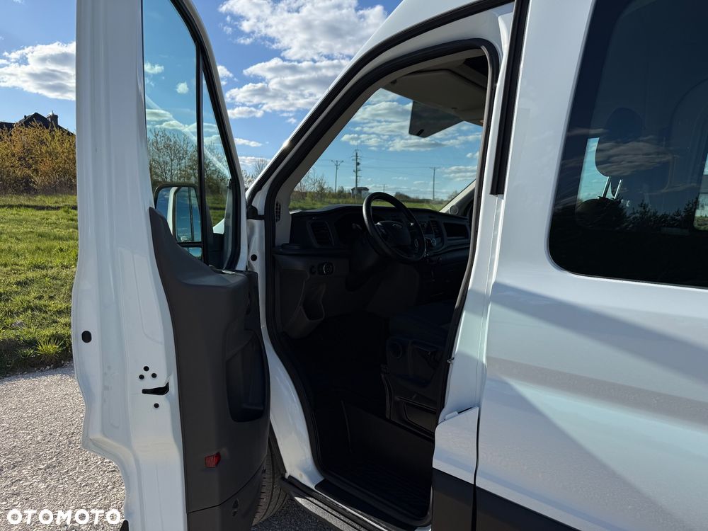 Ford Transit - 19