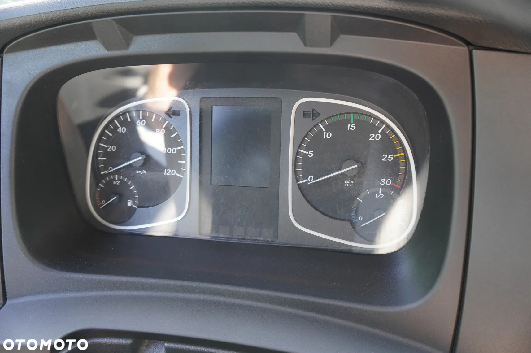 Mercedes-Benz Atego 1321 / 80 tys. km !!! / Kontener 20 EPAL - 25