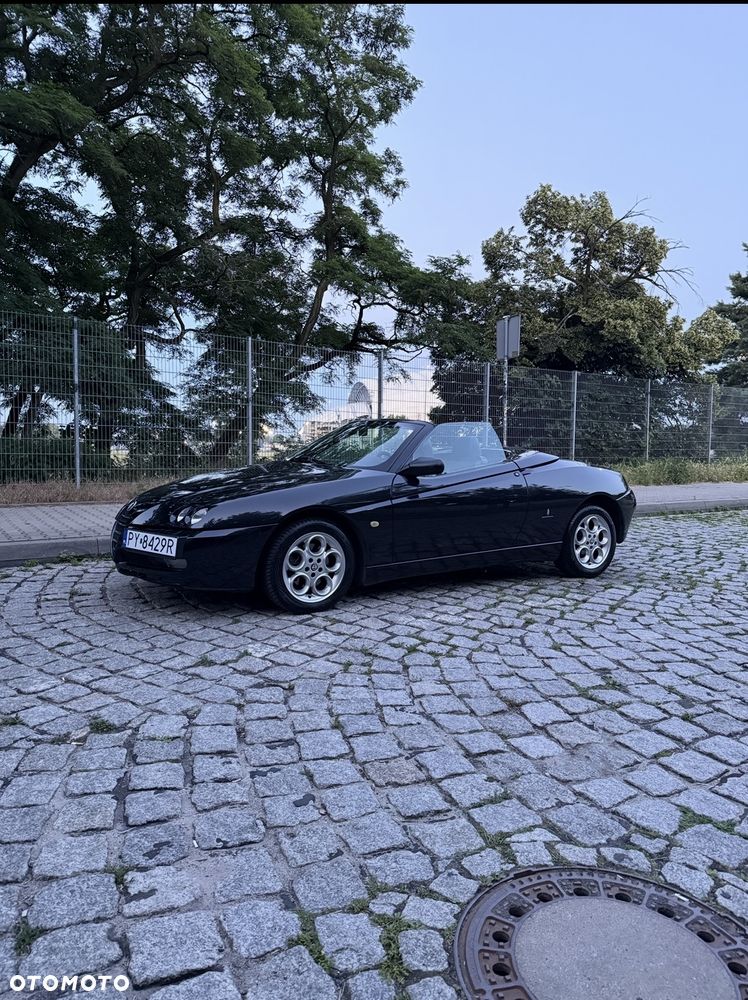 Alfa Romeo Spider 2.0 JTS - 6