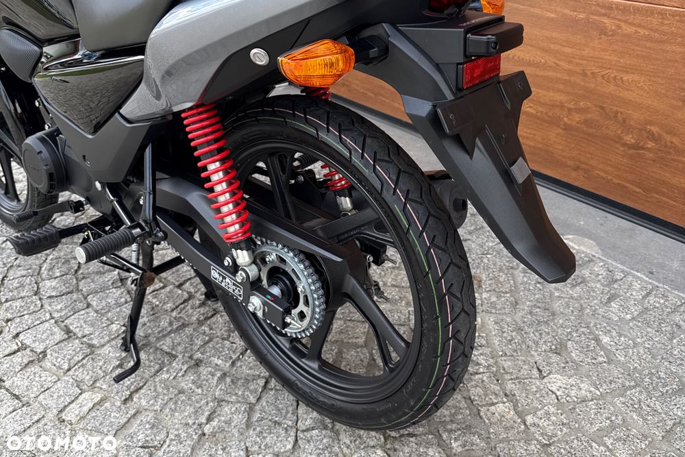 Honda CBF - 22