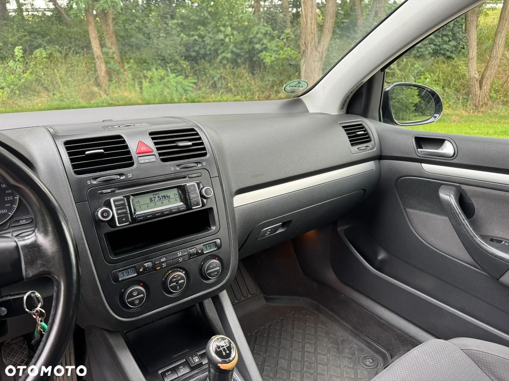 Volkswagen Golf 1.6 Q-Line - 6