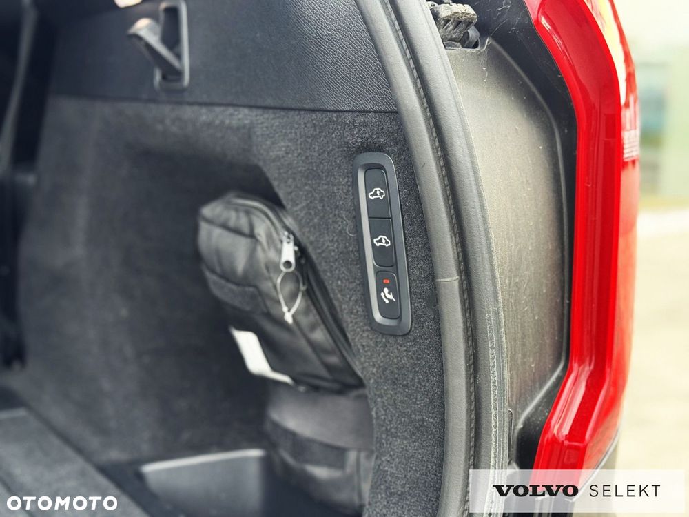 Volvo XC 90 - 33