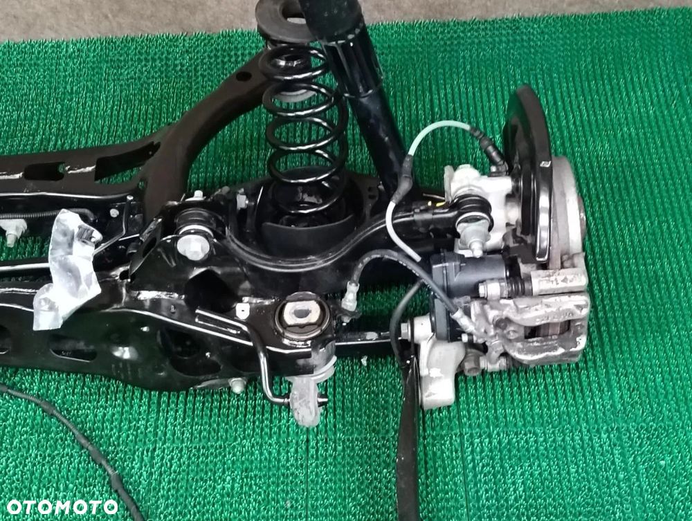 SKODA SUPERB 1.5TSI Aut Kom od 2024r Zawieszenie Tył - 2