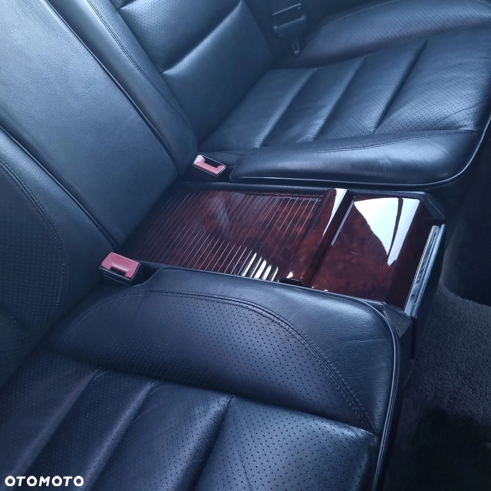 Mercedes-Benz W124 (1984-1993) - 21