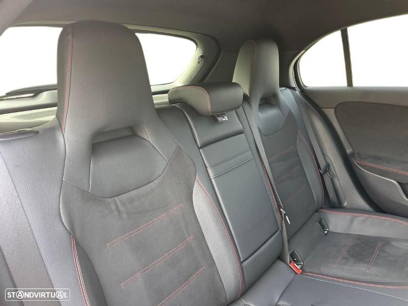 Mercedes-Benz A 180 d 8G-DCT AMG Line - 15