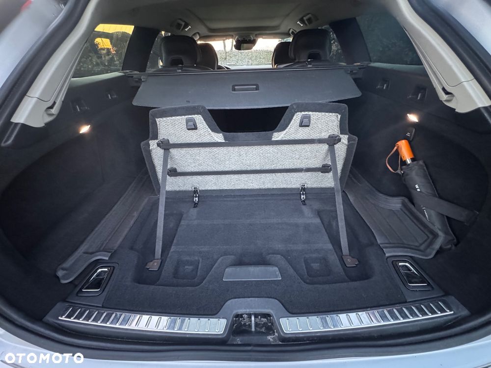 Volvo V90 Cross Country T6 AWD - 33
