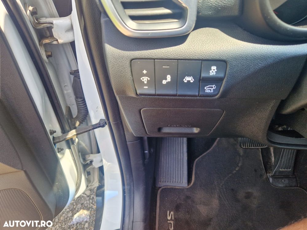 Kia Sportage 2.0 DSL 6AT 4x4 Style - 7