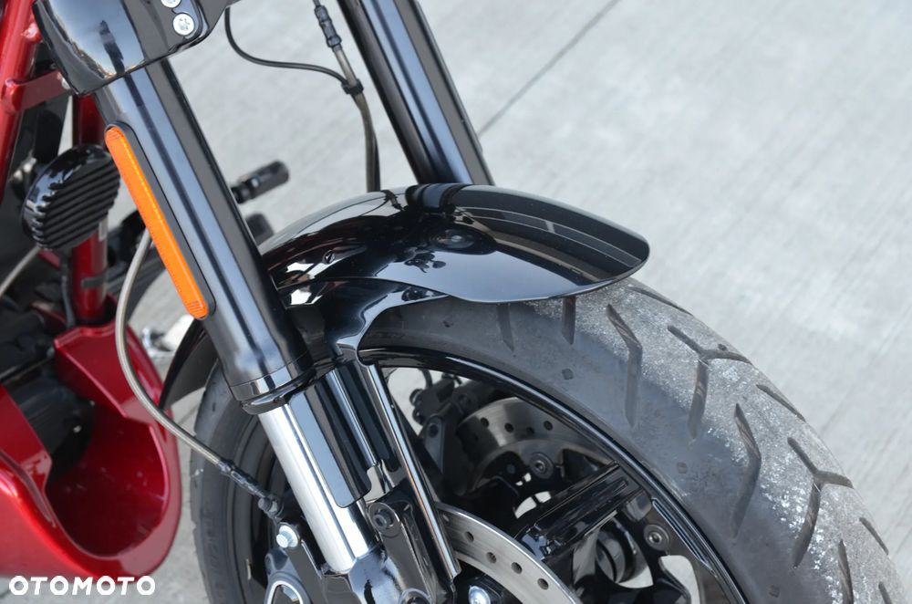 Harley-Davidson Softail Breakout - 33