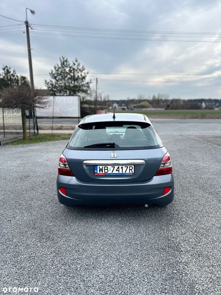 Honda Civic 1.6i ES - 4