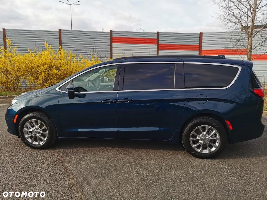 Chrysler Pacifica - 19