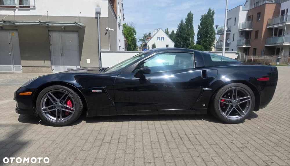 Chevrolet Corvette - 7