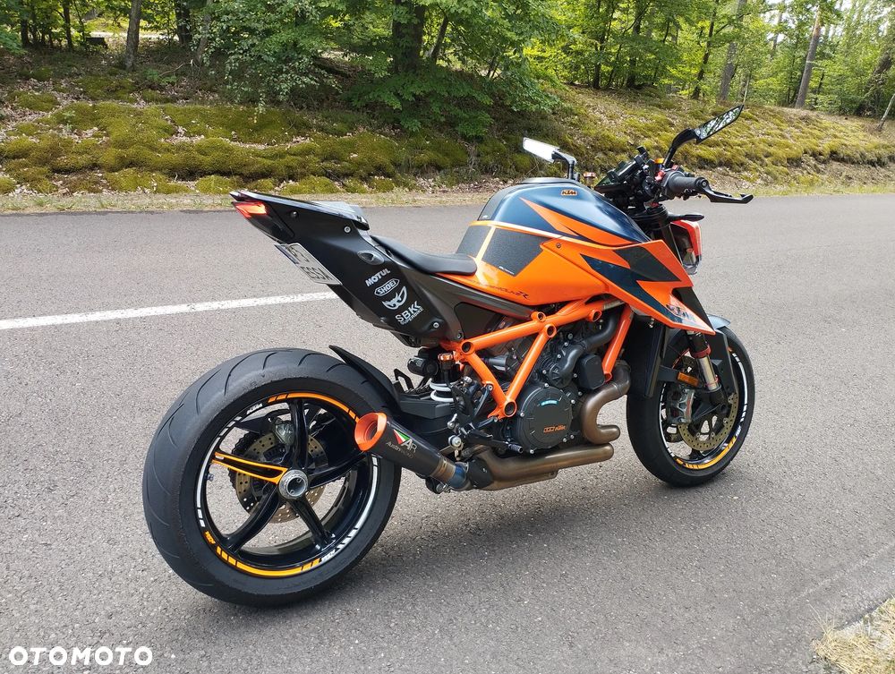KTM Super Duke - 19