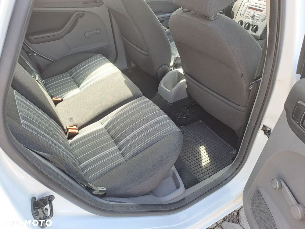 Ford Focus 1.6 TDCi Amber X - 8