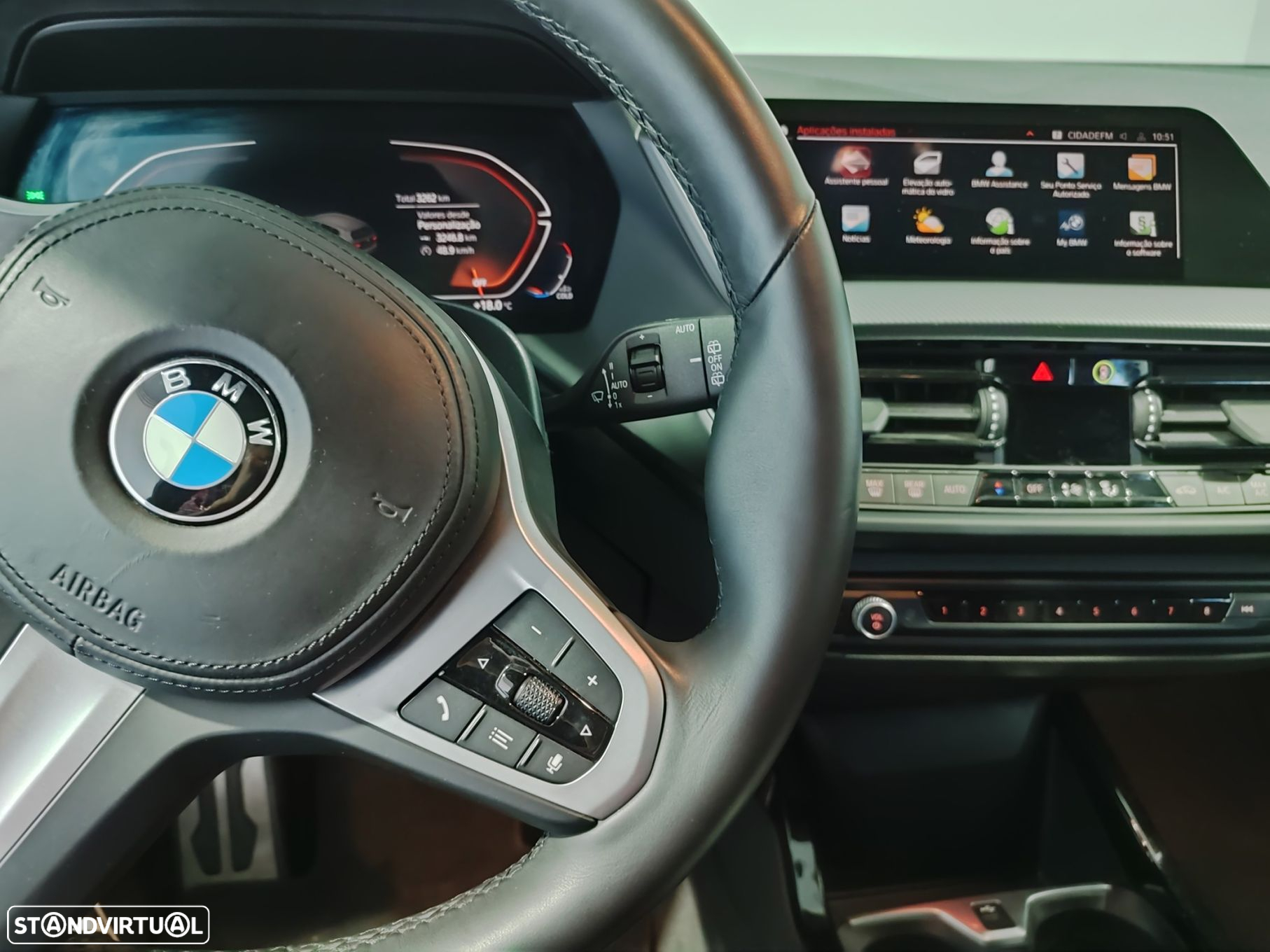 BMW 116 d Pack Desportivo M Auto - 39