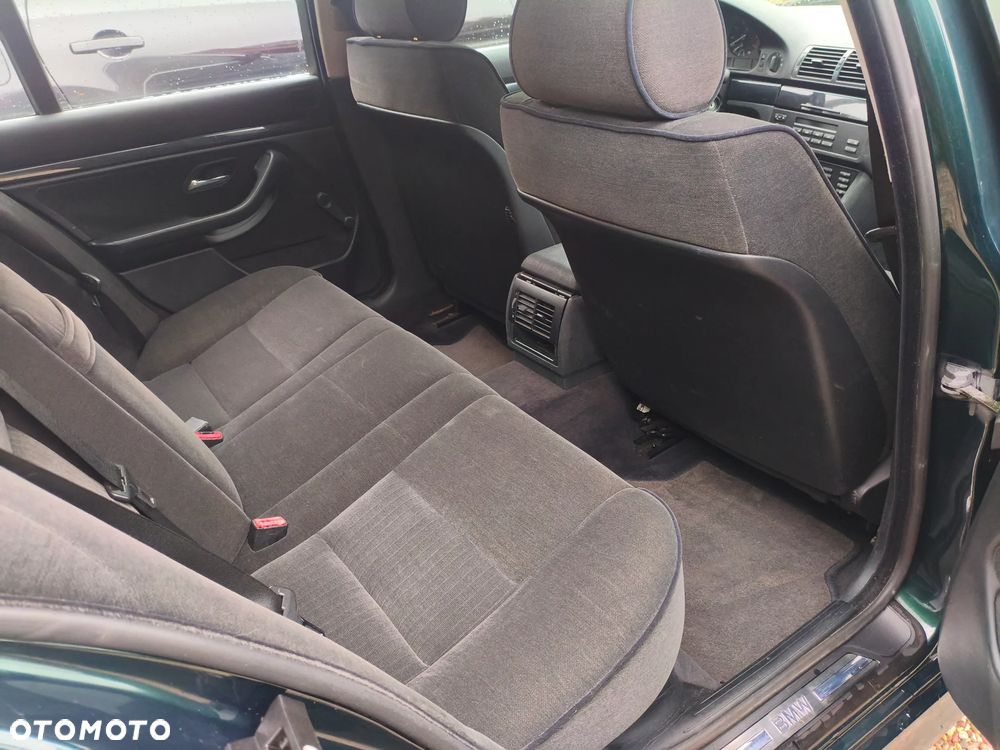 BMW Seria 5 - 25