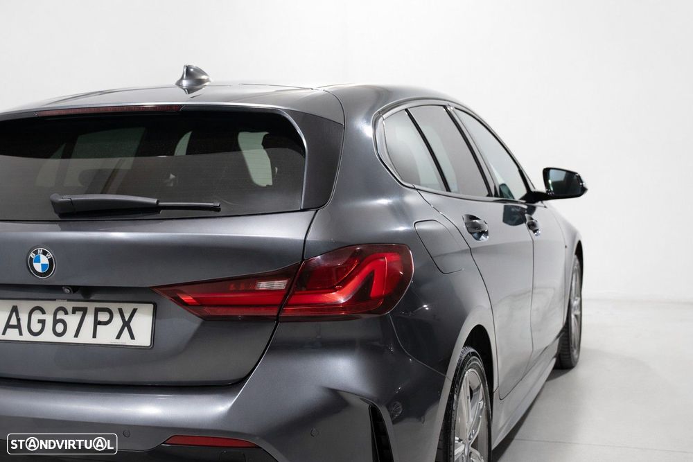 BMW 116 d Pack Desportivo M Auto - 5