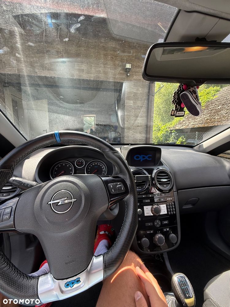 Opel Corsa 1.6T OPC - 3