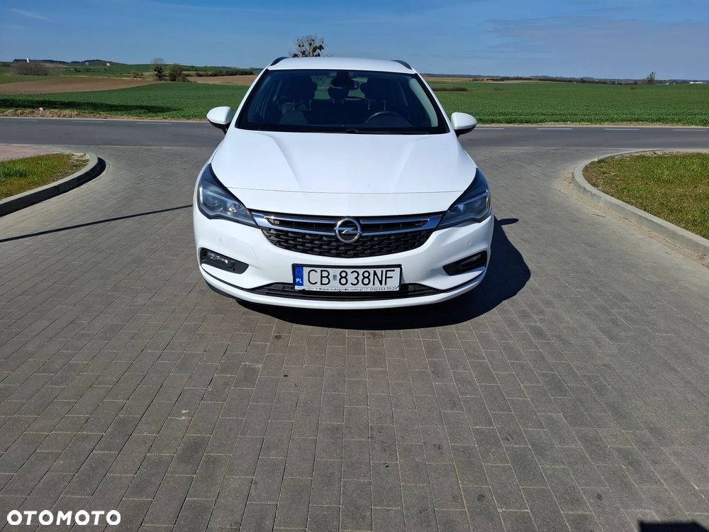 Opel Astra 1.6 CDTI Dynamic - 2