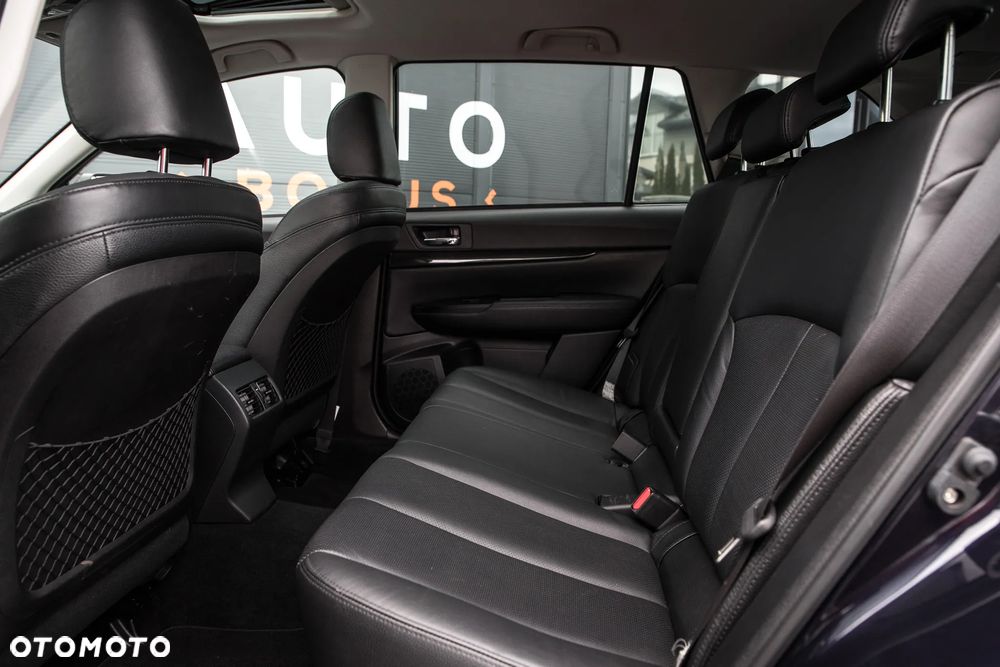 Subaru Legacy 2.5i GT - 18