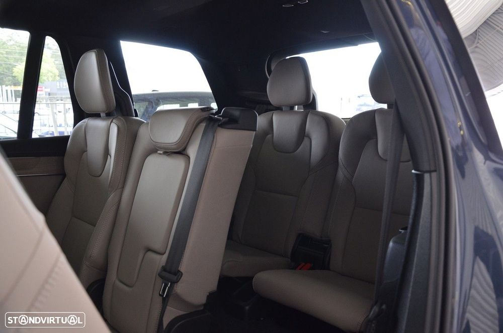 Volvo XC 90 2.0 T8 PHEV Plus Dark AWD - 17