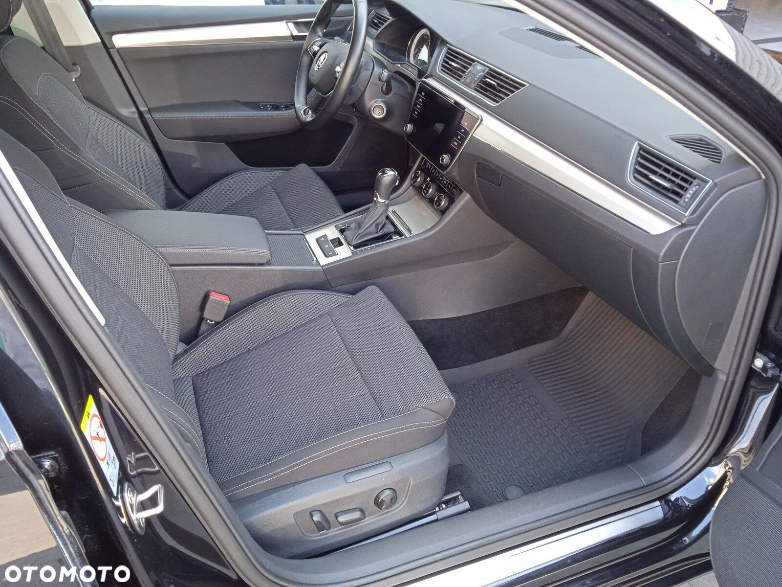 Skoda Superb 2.0 TDI SCR Style DSG - 14