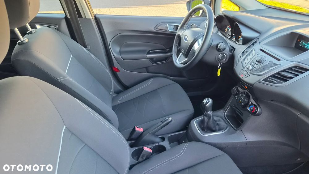 Ford Fiesta 1.5 TDCi Titanium - 10
