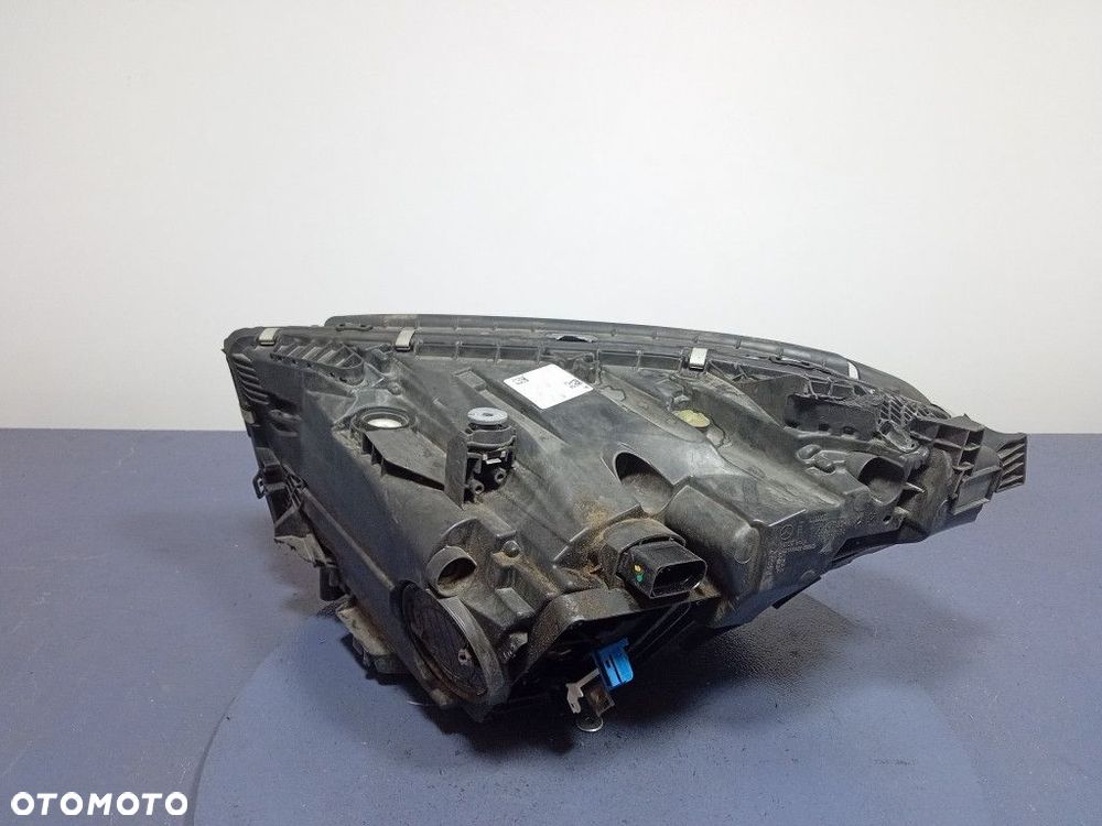 MERCEDES E KLASA W214 REFLEKTOR PRAWY LAMPA PRZEDNIA EU A2149064202 - 2