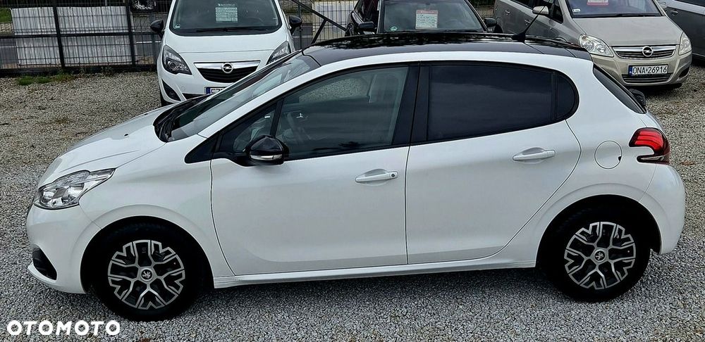 Peugeot 208 1.6 BlueHDi Allure S&S - 2