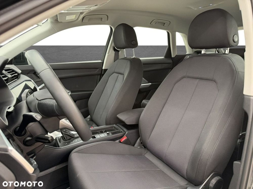 Audi Q3 - 17