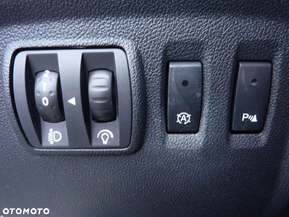 Renault Captur - 32