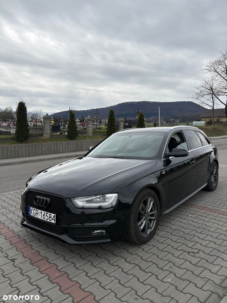 Audi A4 Avant 2.0 TDI Quattro Line - 4