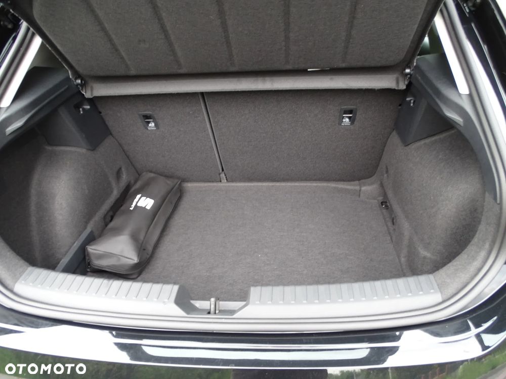 Seat Leon 1.5 eTSI Full LED DSG - 11