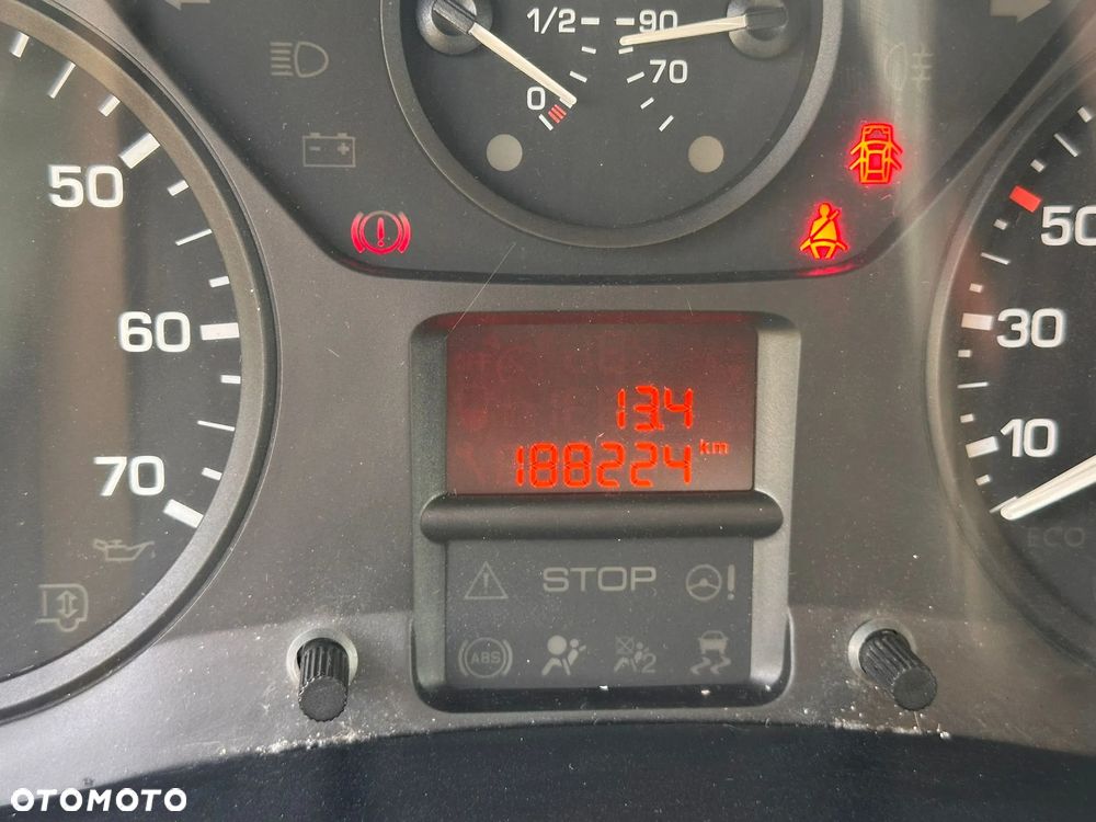 Peugeot Partner 1.6 Hdi 99 kM manual, 2015 rok EURO 6! ORGINALNY PRZEBIEG, HAK, ALUFELGI- BEZWYPADKOWY!!! - 9