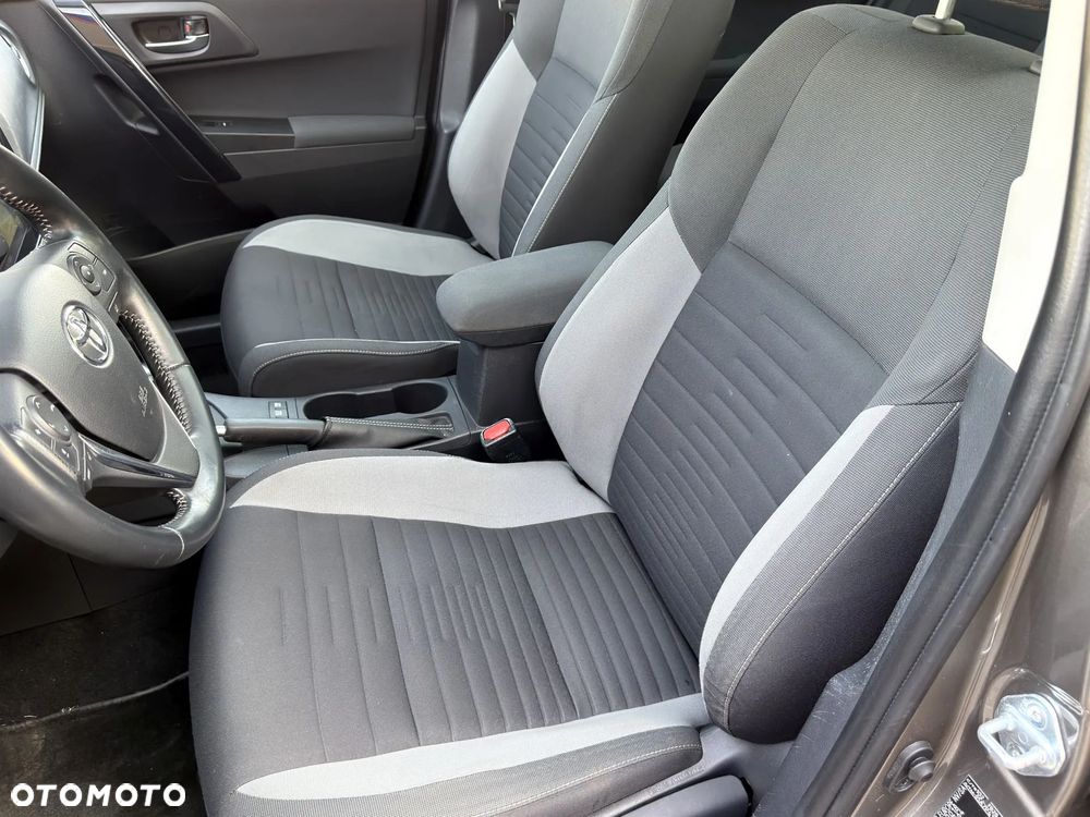 Toyota Auris - 21