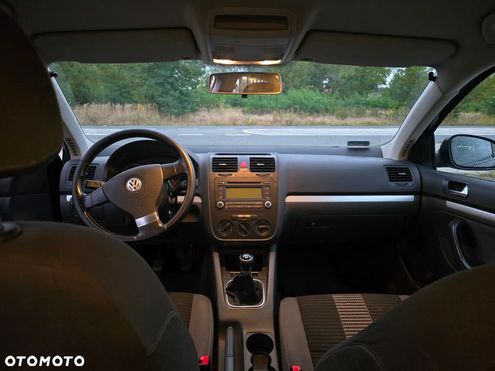 Volkswagen Jetta 1.6 Trendline - 7